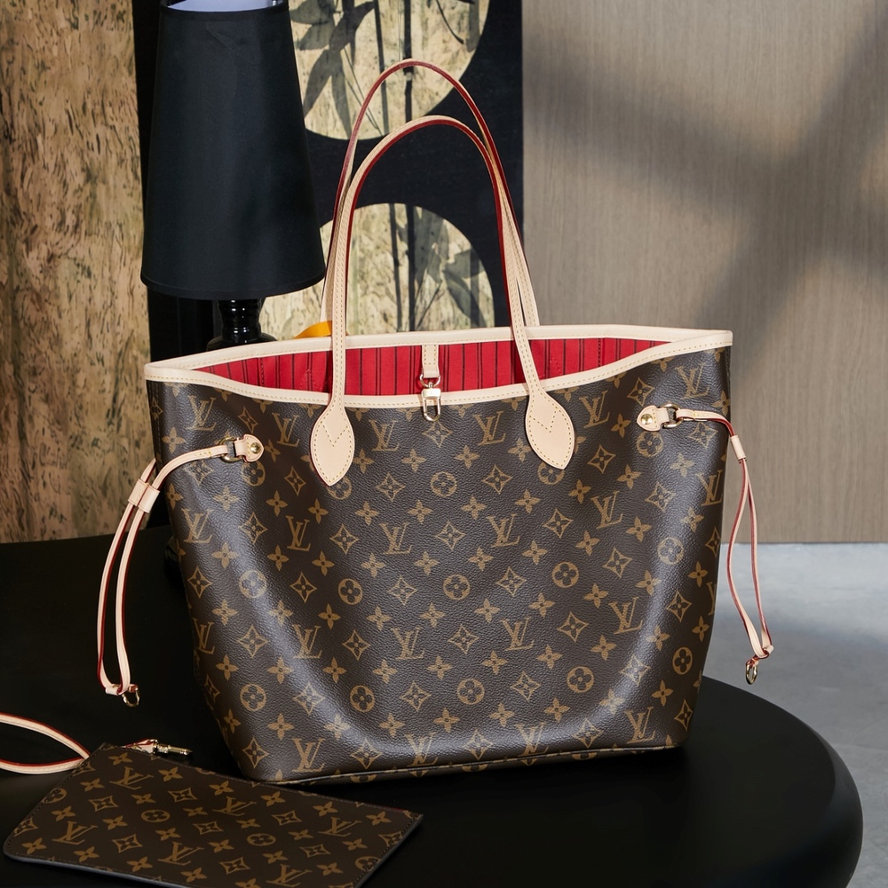 Louis Vuitton Neverfull MM